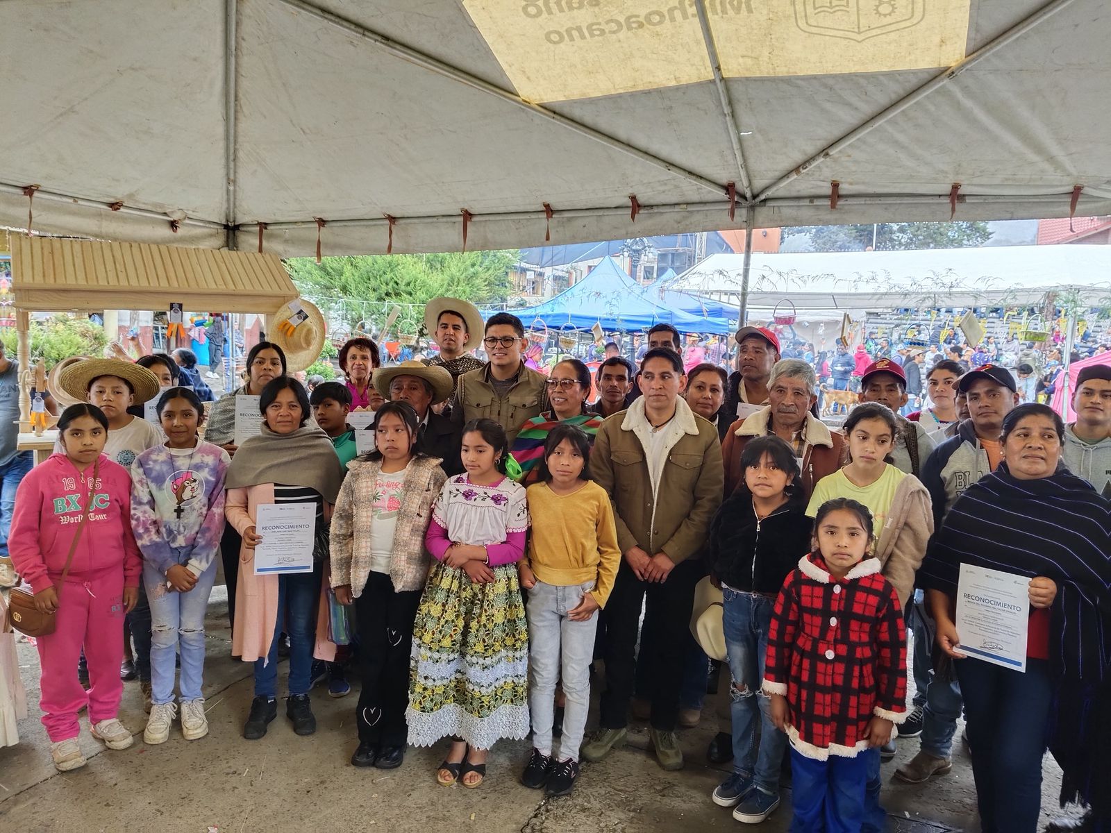 Casart premia la tradición artesanal en Pamatácuaro