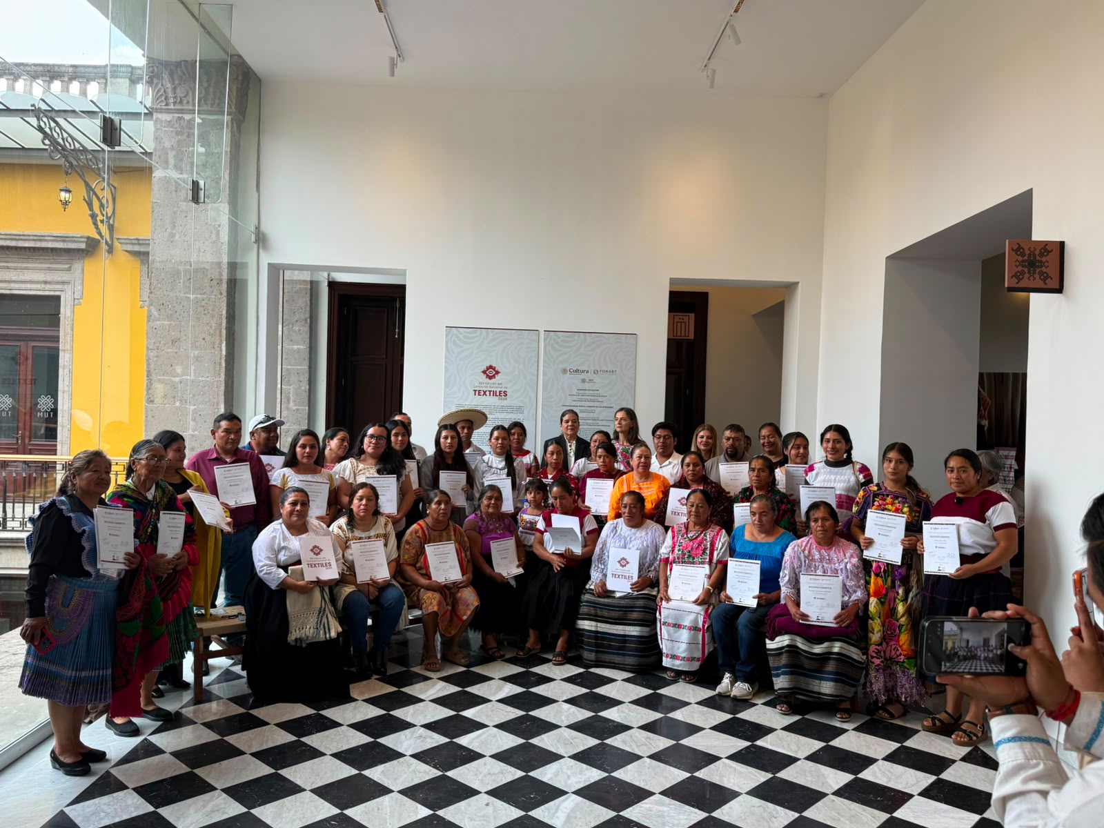 Michoacán obtiene siete reconocimientos en Concurso Nacional de Textiles