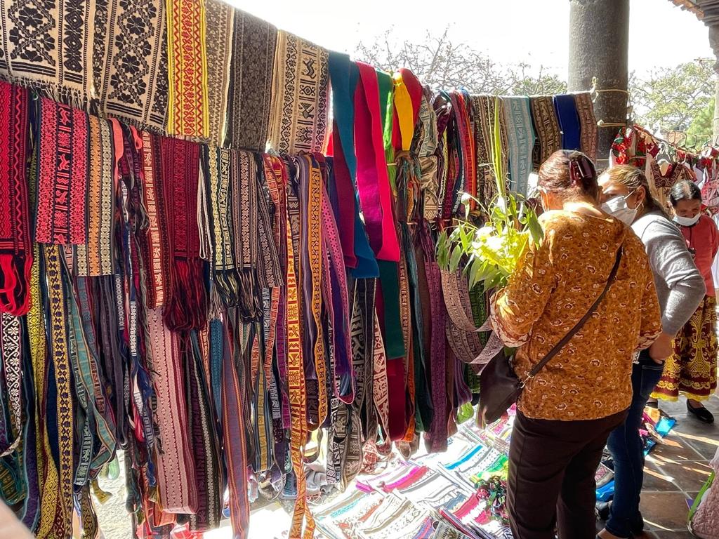 Más de 28 mdp se vendió en el Tianguis Artesanal de Uruapan