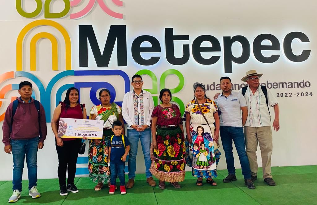 Cinco artífices michoacanos ganan en el Concurso Nacional de Alfarería “Árbol de la Vida 2022”